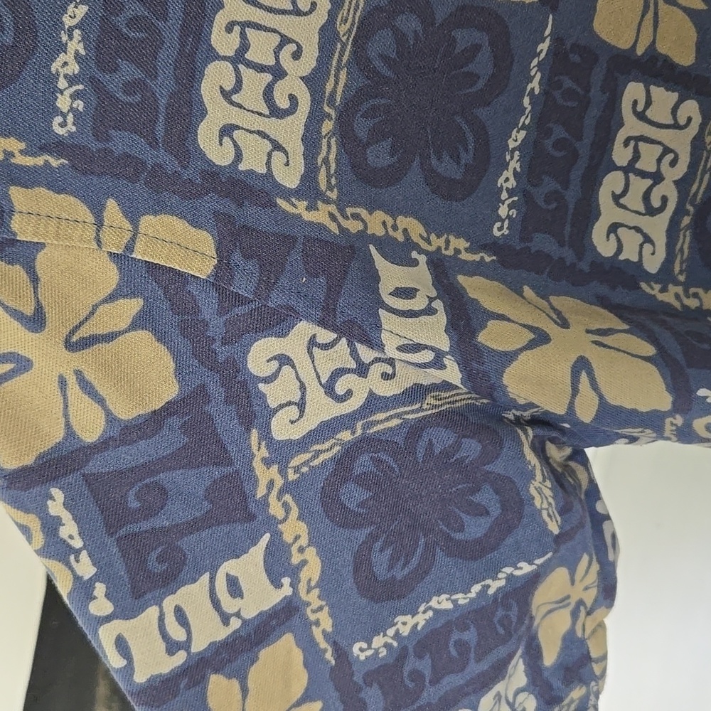Island Republic Blue and Cream Men's Shirt - Picture 2 of 9